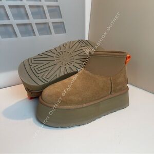 UGG Women’s Classic Mini Dipper Shearling Fur Platform boots Chestnut Sz 7